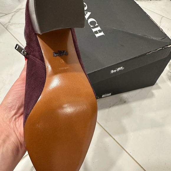 Coach Delaney Signature Buckle Heel Bootie Size 8 - Picture 8 of 9